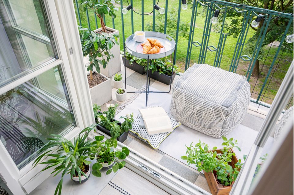 Balkon gestalten: Die schönsten Tipps und Inspirationen zum Wohlfühlen Balkon gestalten: Die schönsten Tipps und Inspirationen zum Wohlfühlen