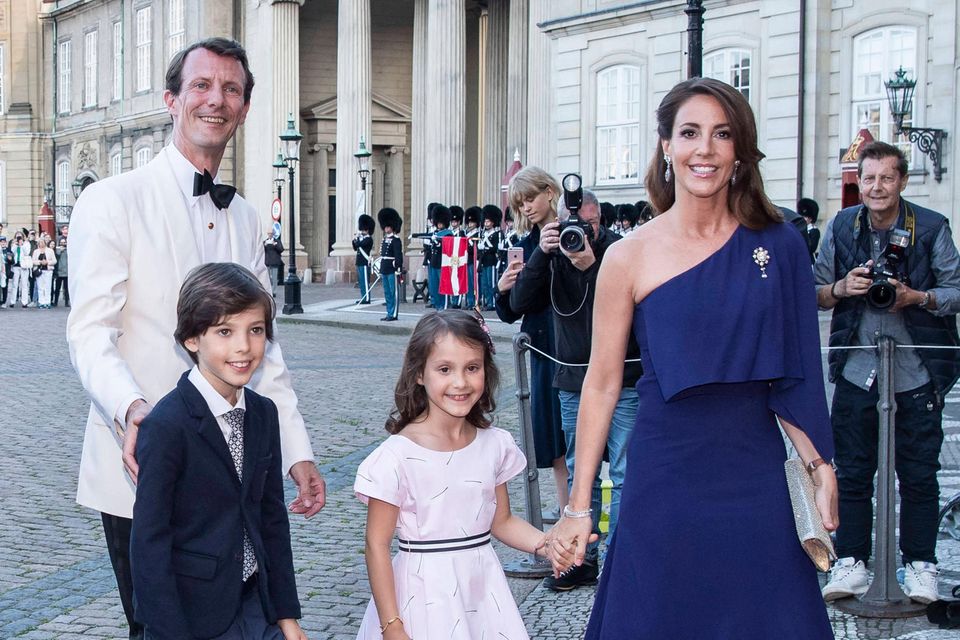 Prinz Joachim mit Prinz Henrik, Prinzessin Anthea und Prinzessin Marie im Juni 2019.