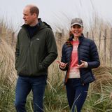 Abschließend genießen William und Kate die schöne Natur in den Dünen der schottischen Küste. 