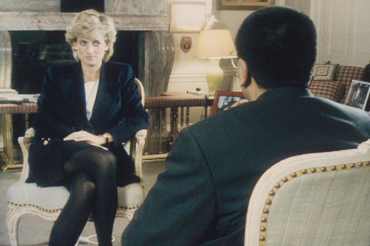 Martin Bashirs skandalträchtiges Interview mit Prinzessin Diana im Jahr 1995 für die Fernsehsendung Panorama soll nun auch Thema in der Netflix-Serie "The Crown" sein . 