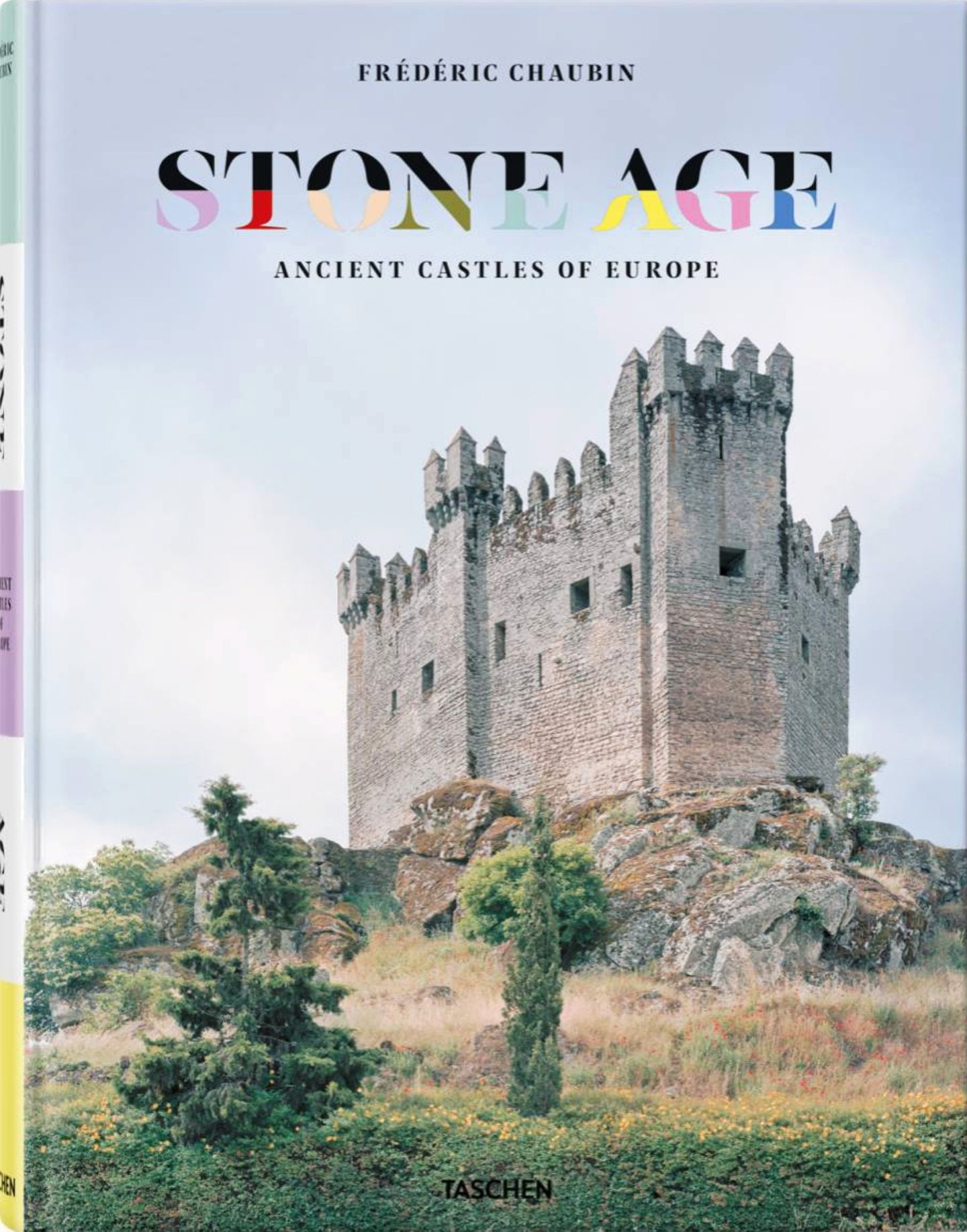 Buchtipps der Redaktion: Buchcover "Stone Age – Ancient Castles of Europe"