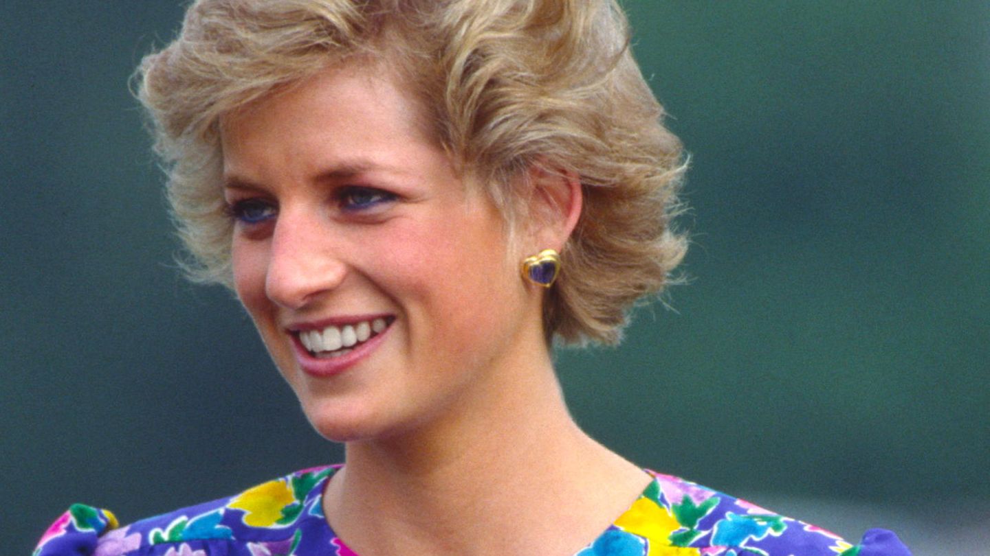 Princess Diana: That’s why she always wore her flower dress – video