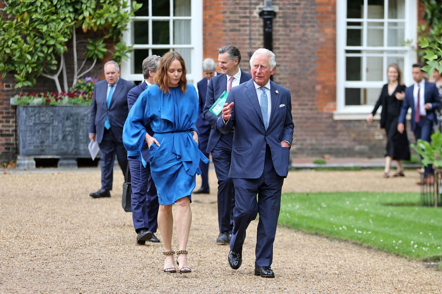 Star-Designerin Stella McCartney und Prinz Charles treffen sich mit weiteren Beteiligten im St. James Palace in London, um im Rahmen des G7-Gipfels in Cornwall die "Terra Carta" vorzustellen: ein kollektives Projekt, um Investitionen in eine nachhaltige Zukunft für Natur, Mensch und Planet voranzutreiben. 