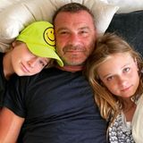 20. Juni 2021  Für Liev Schreiber ist der Vatertag sein Lieblingstag des Jahres. Auch wenn seine Kids Alexander und Samuel jetzt langsam zu Teenies werden, ist die Kuschelzeit mit ihnen die wertvollste Zeit.