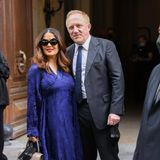 Salma Hayek und Ehemann François-Henri Pinault hat man schon lange nicht mehr in der Öffentlichkeit gesehen. Doch die Haute Couture Show von Balenciaga ließen sie sich nicht entgehen.