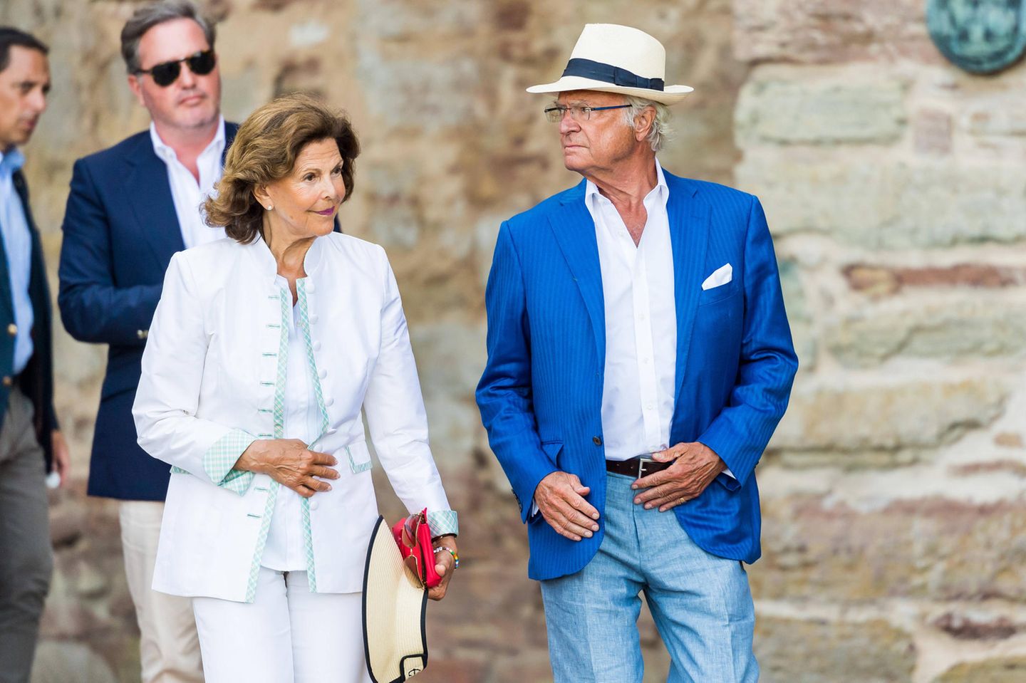 Königin Silvia und König Carl Gustaf haben sich für die Feier zu Ehren ihrer Tochter ebenfalls fein herausgeputzt.