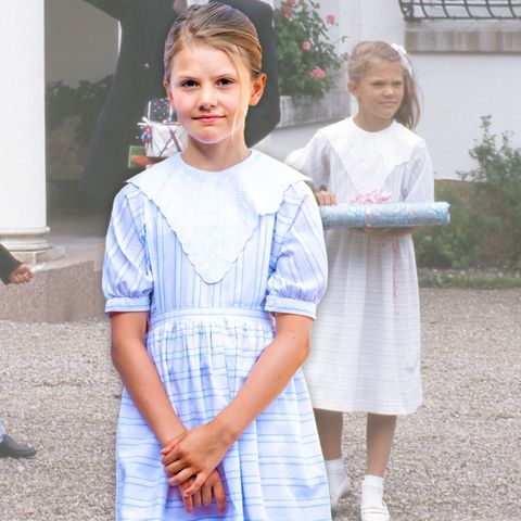 Anlässlich des 44. Geburtstag ihrer Mutter trägt Prinzessin Estelle dasselbe Kleid, das Prinzessin Victoria damals schon zu ihrem Kindergeburtstag trug. 