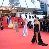Bei der Cannes-Premiere des Films "France" reihte sich wieder ein Glamour-Look an den nächsten.