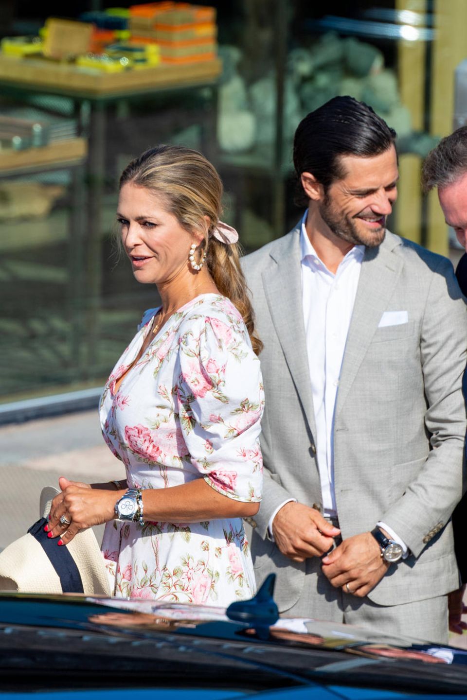 Große Freude bei den Schweden-Royals! Prinzessin Madeleine und Chris O´Neill verlängern ihren Besuch, hier mit Prinz Carl Philip (2.v.r.) und Königin Silvia (li.) beim Victoriakonzert am 14. Juli 2021. Große Freude bei den Schweden-Royals! Prinzessin Madeleine und Chris O´Neill verlängern ihren Besuch, hier mit Prinz Carl Philip (2.v.r.) und Königin Silvia (li.) beim Victoriakonzert am 14. Juli 2021.