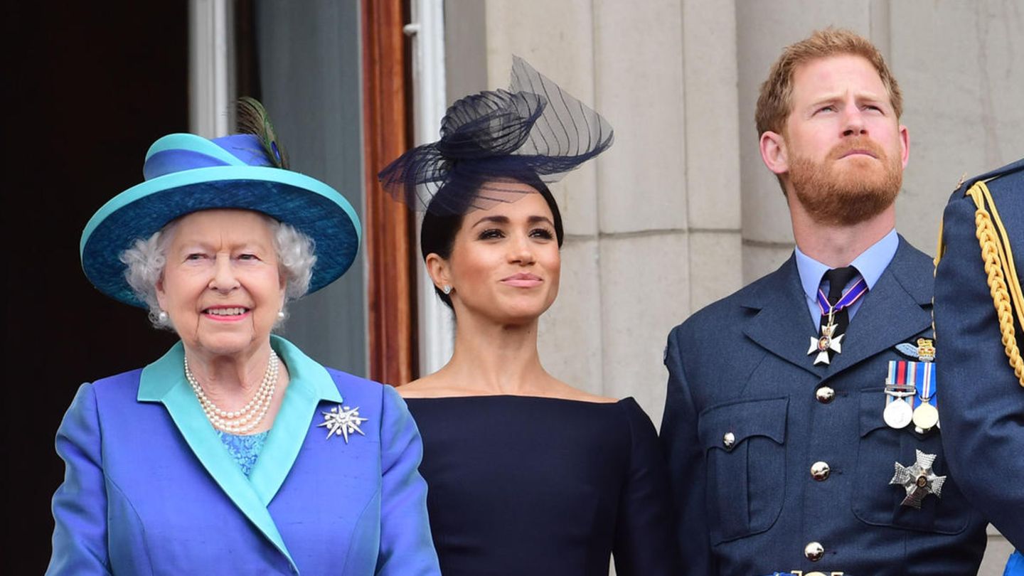 Prinz Harry Buchveröffentlichung könnte Absage der Queen bedeuten