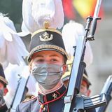 Aber hier marschiert nicht irgendwer: Die Offiziersanwärterin Prinzessin Elisabeth läuft dieses Jahr in der Parade mit.