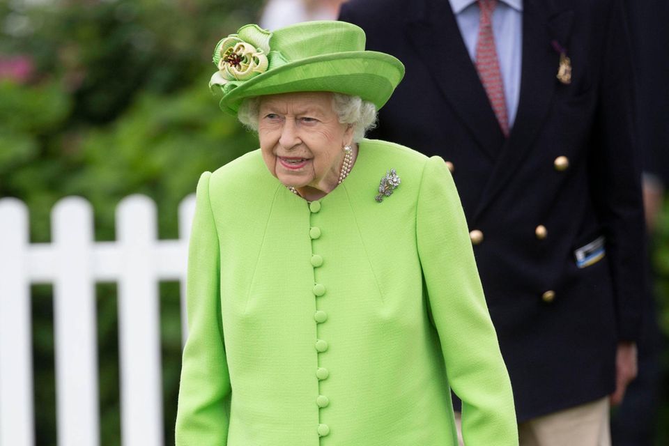 Queen Elizabeth Der erste Urlaub ohne ihren geliebten Philip (†) GALA.de