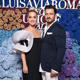 Die frisch gebackenen Eltern Katy Perry und Orlando Bloom statten der Gala ebenfalls einen Besuch ab. Katy trägt ein futuristisches Kleid von Pierre Cardin.