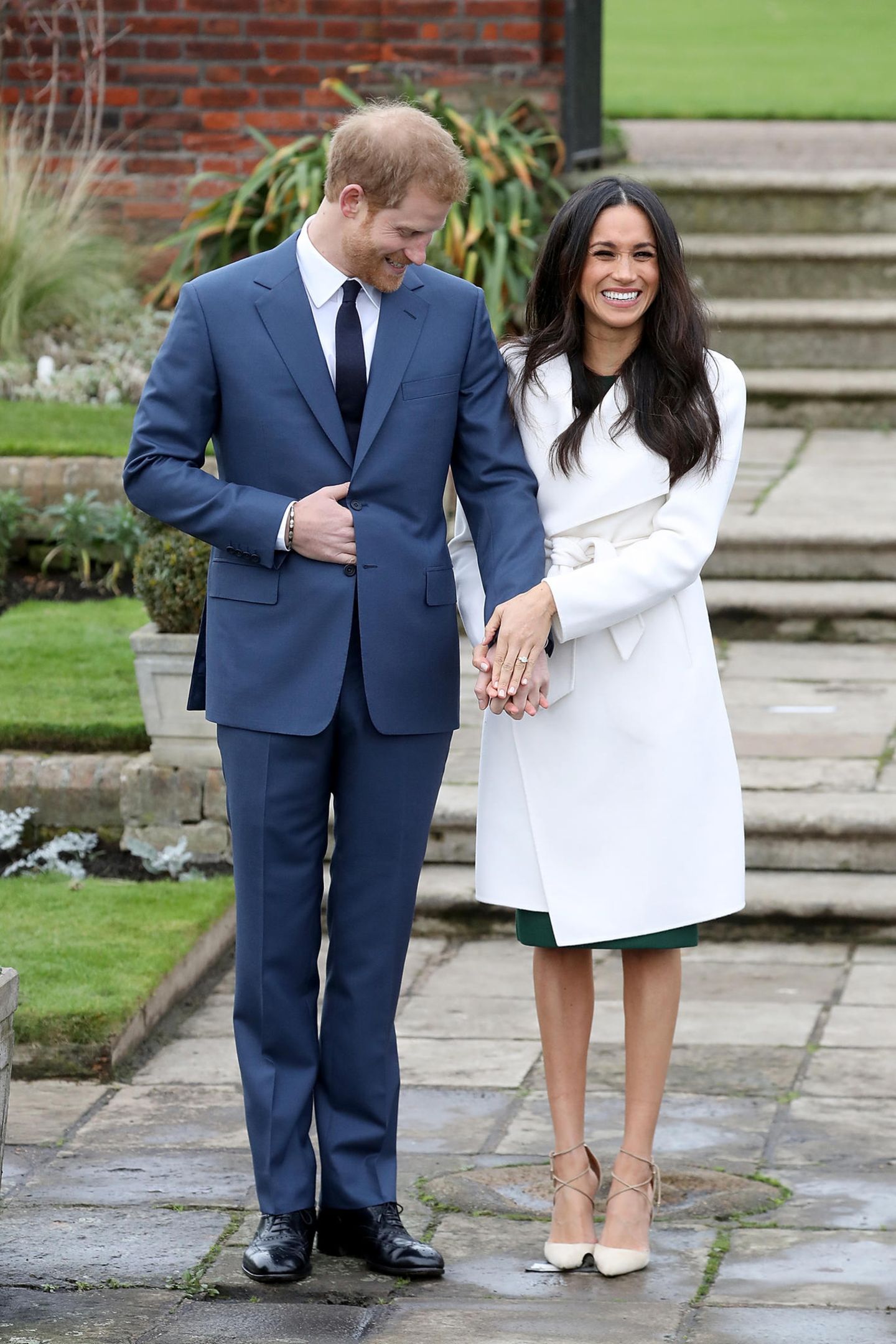 Prinz Harry und Meghan Markle strahlen bei dem offiziellen Auftritt nach ihrer Verlobung.