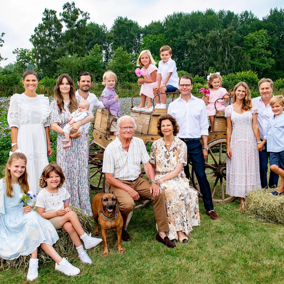 Familienfoto der schwedischen Royals auf Schloss Solliden in Borgholm