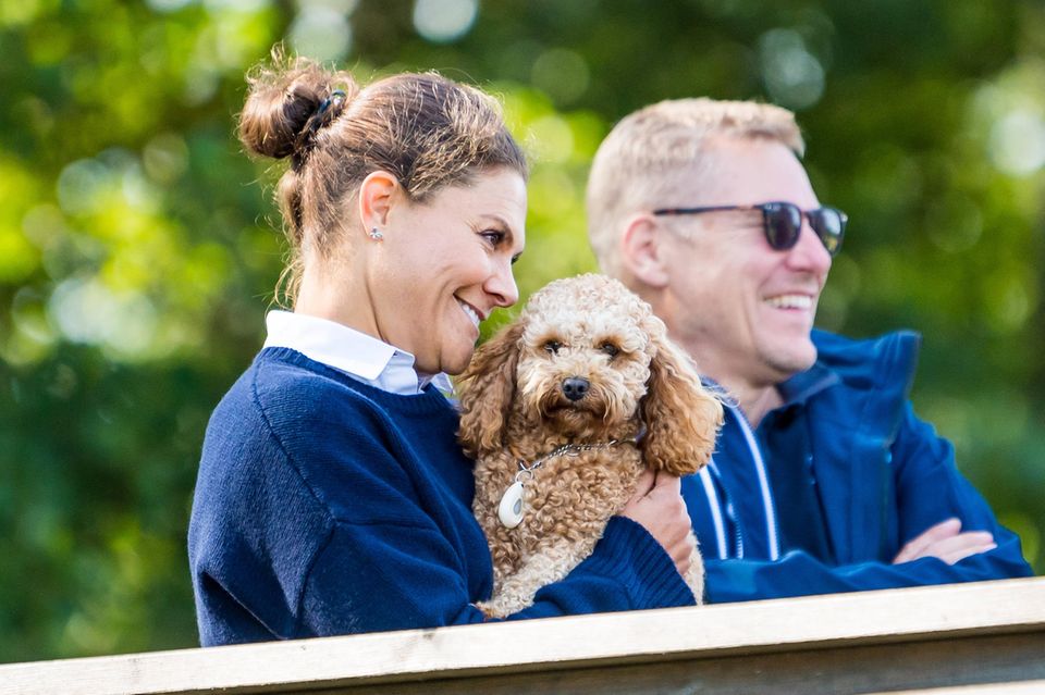 Schweden Royals: Prinzessin Victoria und Hund Rio Schweden Royals: Prinzessin Victoria und Hund Rio