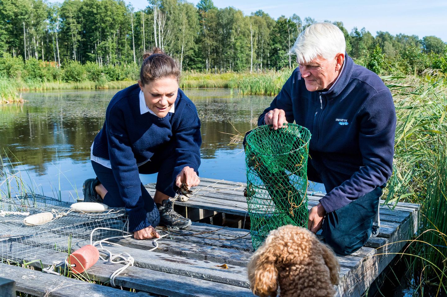 Schweden Royals: Prinzessin Victoria beim Fkusskrebs fangen