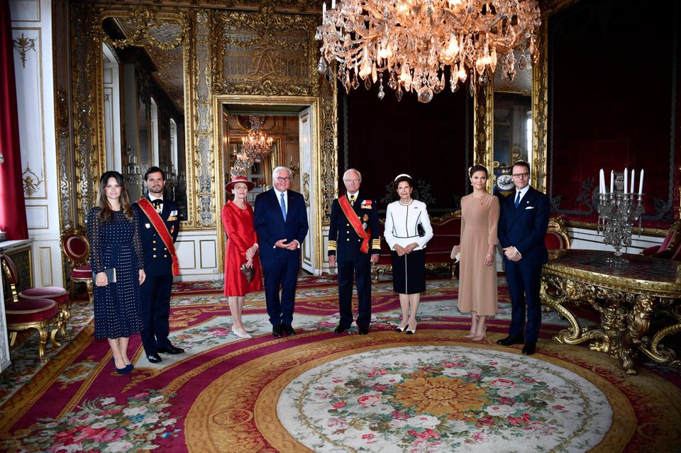 Schweden Royals: Bundespräsident Steinmeier mit der schwedischen Königsfamilie im Schloss