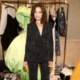 Katie Holmes posiert für die Fotografen auf der New York Fashion Week.