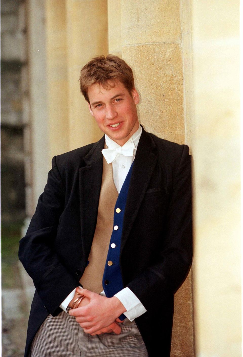 Prinz George: Prinz William besuchte von 1995 bis 2000 das elitäre Eton College in der englischen Grafschaft Berkshire. Prinz William besuchte von 1995 bis 2000 das elitäre Eton College in der englischen Grafschaft Berkshire.