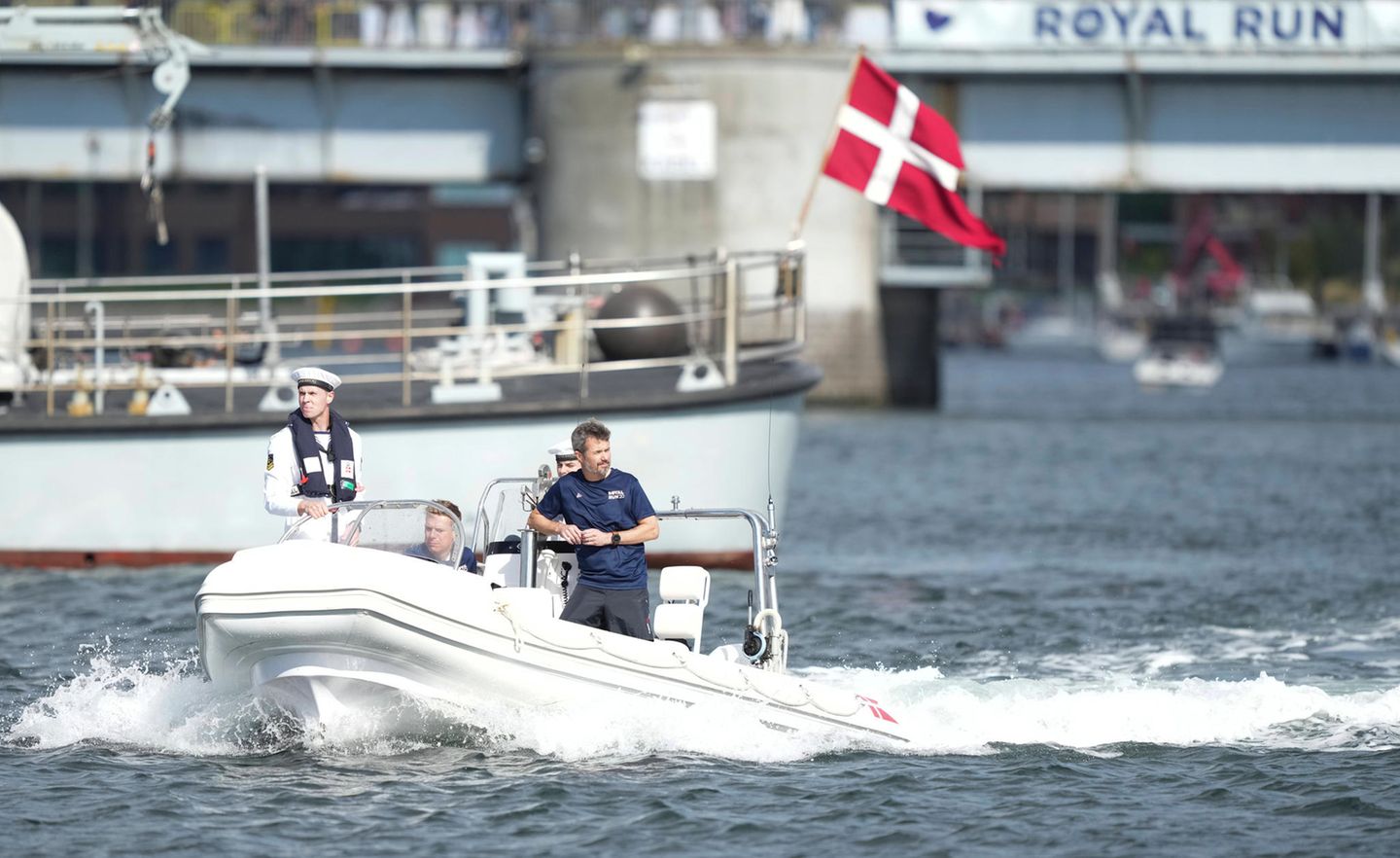 Royal Run 2021: Ankunft von Prinz Frederik mit dem Boot