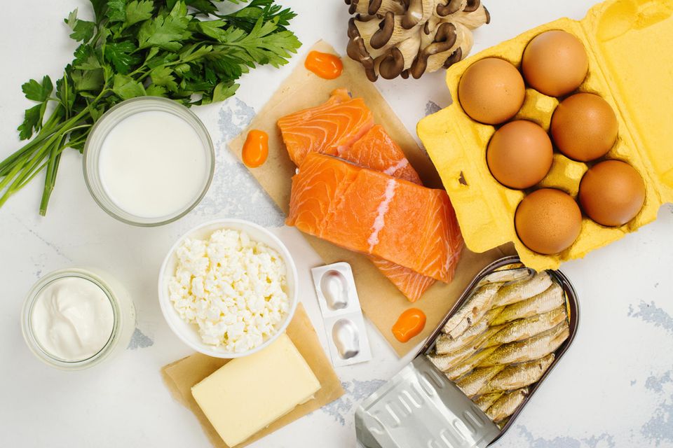 Lebensmittel mit viel Vitamin D: Fisch, Eier, Käse, Champignons