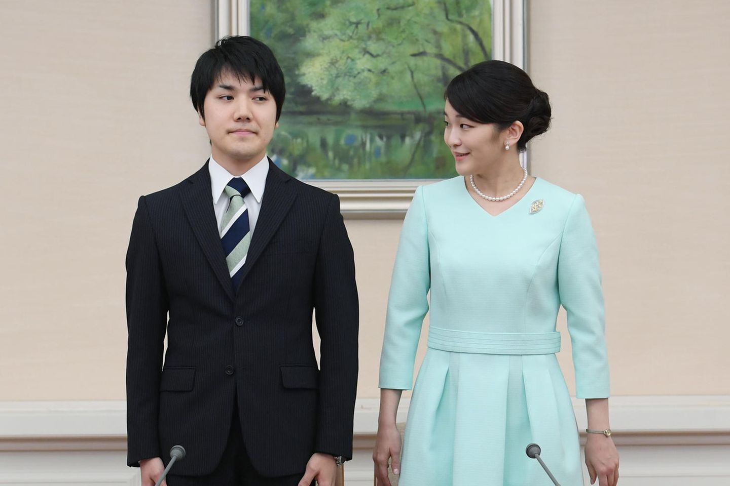 Kei Komuro und Prinzessin Mako bei der Pressekonferenz anlässlich ihrer Verlobung im September 2017.
