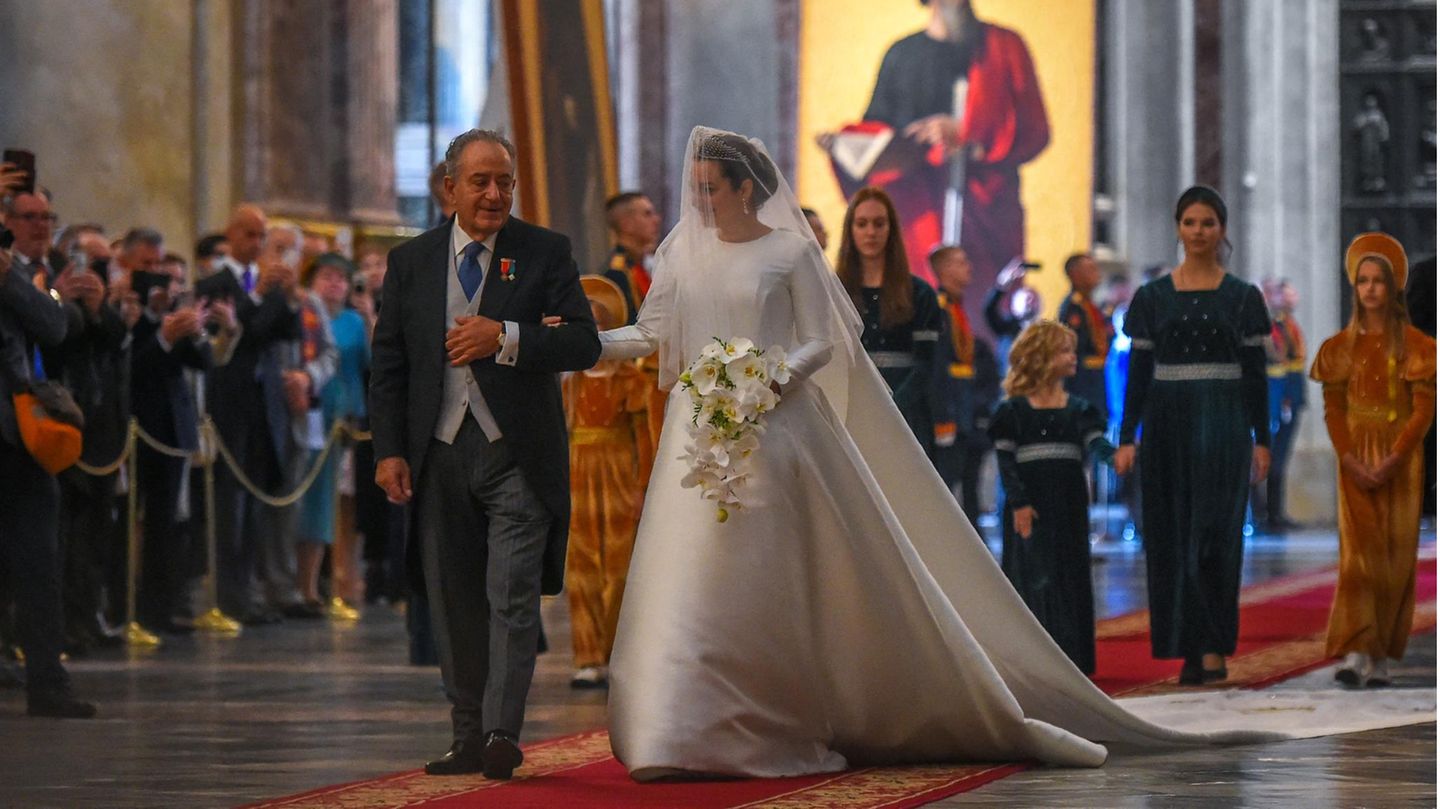 Victoria-Romanowna-Bettarini-Royal-gibt-berraschend-private-Einblicke-in-einsame-Kindheit-
