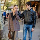 Ella Emhoff und Sam Hine besuchen die Fashion Week in Paris