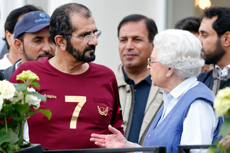 Scheich Mohammed bin Rashid Al Maktoum und Queen Elizabeth trafen sich regelmäßig bei Pferdesportevents wie hier bei der Royal Windsor Horse Show im Mai 2014.