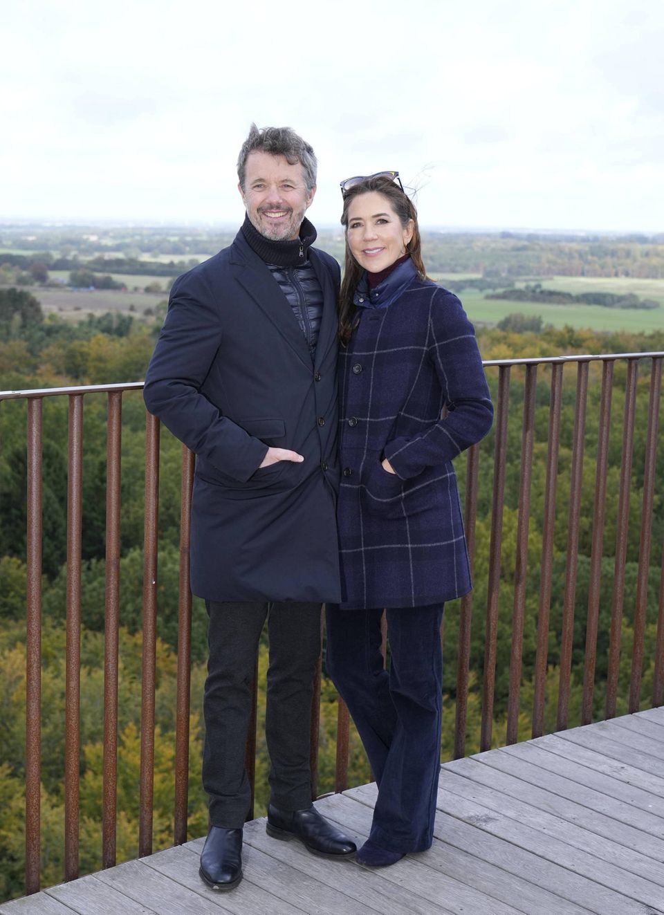 RTK: Kronprinzenpaar Frederik und Mary bei Besuch des Waldturms