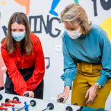 RTK: Königin Mathilde am Tischkicker in Reha-Klinik
