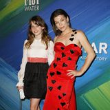Milla Jovovich und ihre Tochter Ever Gabo Anderson geben bei der amfAR-Gala ein herziges Style-Duo ab.