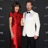 Benedict Cumberbatch zeigt sich mit seiner Frau Sophie Hunter auf dem Red Carpet. Beide setzen an diesem Abend auf Satin. 