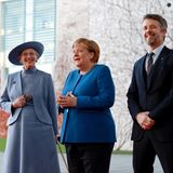 RTK: Angela Merkel begrüßt Königin Margrethe und Prinz Frederik in Berlin