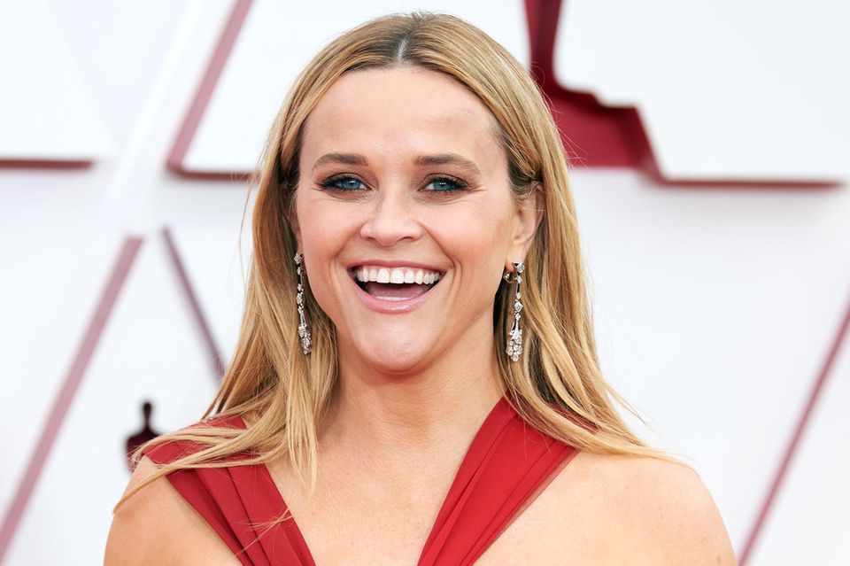 Reese Witherspoon: Photoshop-Alarm auf Cover sorgt für böse Kommentare