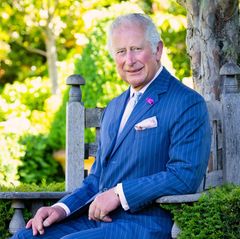 14. November 2021  Happy Birthday, Prinz Charles! Zum 73. Geburtstag des englischen Thronfolgers veröffentlicht der Hof dieses sonnige Porträt von Queen Elizabeths Erstgeborenem. Wir gratulieren ganz herzlich.