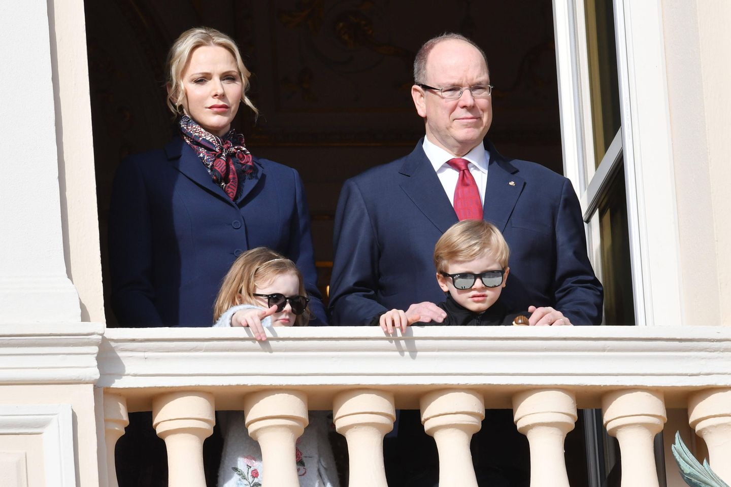 V.l.n.r.: Fürstin Charlène, Fürst Albert, Prinzessin Gabriella und Prinz Jacques
