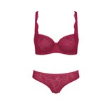 Dieses Wäscheset heizt uns an kalten Tagen ordentlich ein! Bh und Slip von Triumph, ca. 60 Euro und ca. 30 Euro.