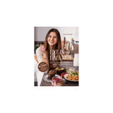 Gemeinsam mit der Onlinedrogerie KoRo bringt Fitnessinfluencerin Laura Schulte am 26.11. ihr heiß ersehntes erstes Kochbuch heraus. Darin enthalten sind vielfältige Wohlfühlrezepte und spannende Infos rund ums Thema gesunde Ernährung. Erhältlich ab dem 26.11. im KoRo Onlineshop, bei Amazon und in jeder Buchhandlung, ca. 25 Euro.
