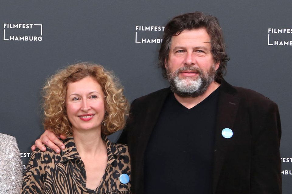 Kraftquelle: Mit der Regisseurin und Drehbuchautorin Nana Neul, 47, ist Wagner seit 2014 verheiratet. Das Paar lebt mit seinem fünf Jahre alten Sohn in Berlin.