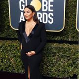 Die 75. Verleihung der Golden Globes im Januar 2018 wurde vom Skandal um Harvey Weinstein überschattet. Aus Solidarität für die Opfer von sexuellen Übergriffen und Missbrauch zeigten sich die allermeisten Stars in schwarzen Red-Carpet-Looks. So auch die schwangere Eva Longoria.