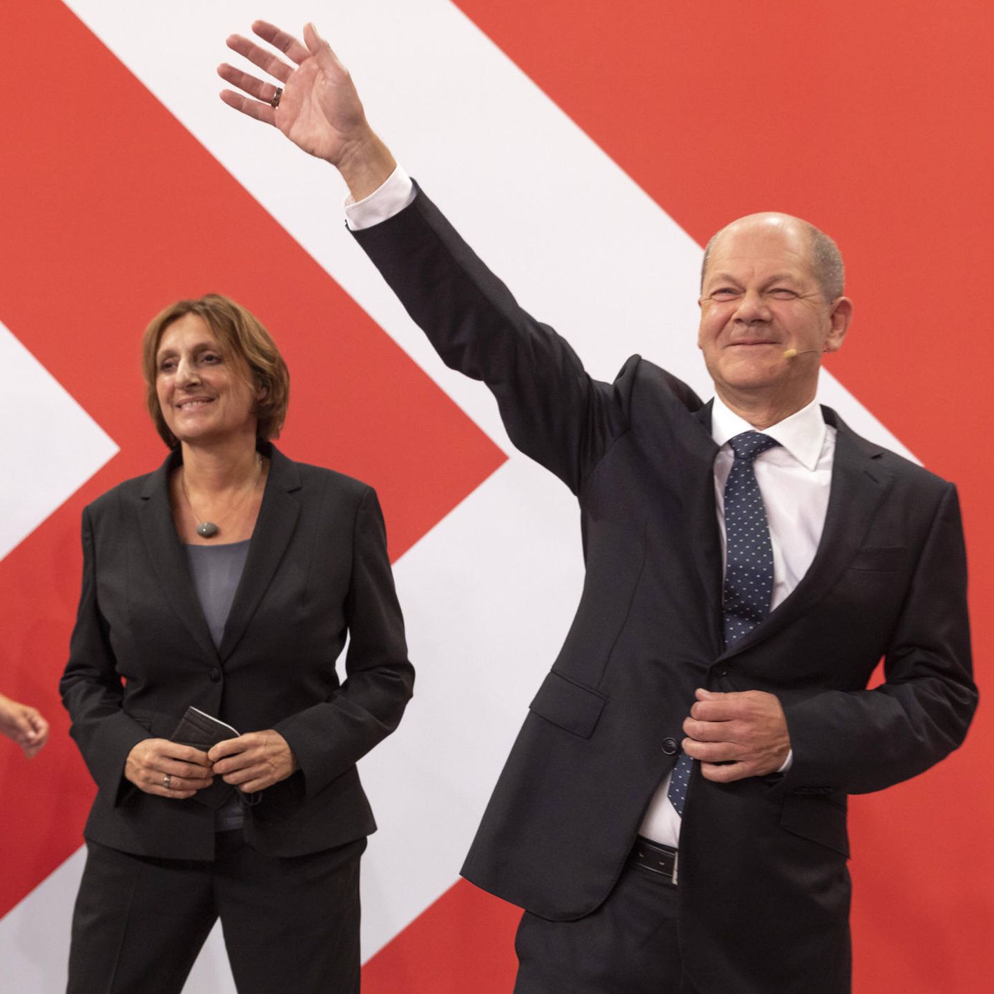 olaf scholz wieso seine frau britta keine klassische kanzlergattin ist gala de