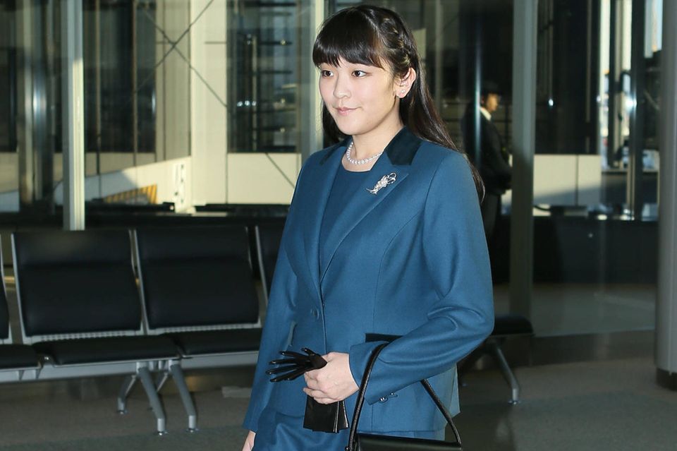 Prinzessin Mako am Haneda-Flughafen in Tokio, am 12. Dezember 2015