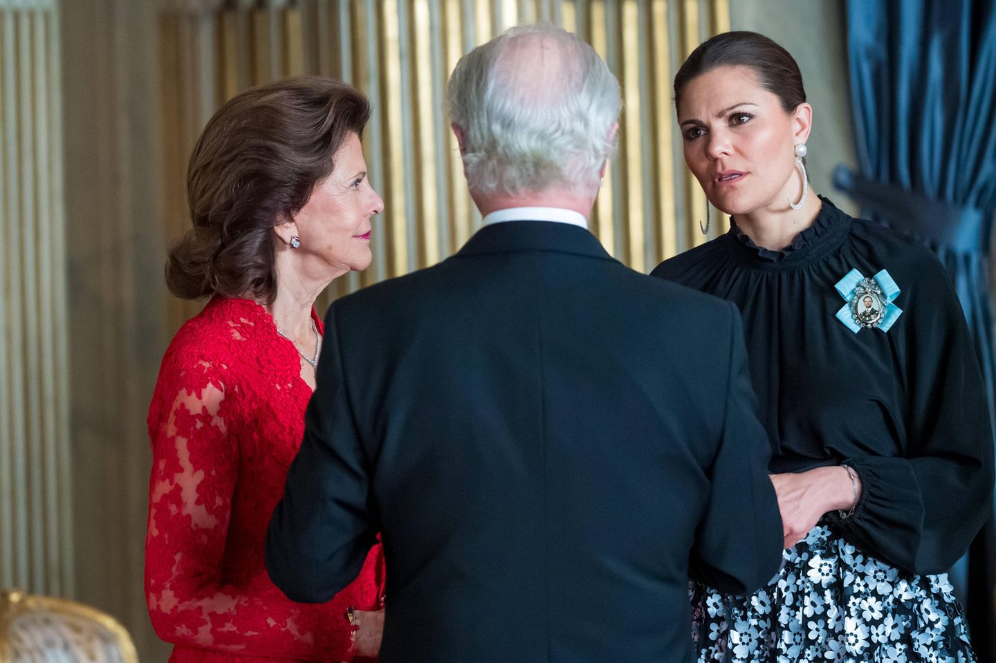 Königin Silvia, König Carl Gustaf und Prinzessin Victoria dürfte Podcast-Nachricht nicht erfreuen.