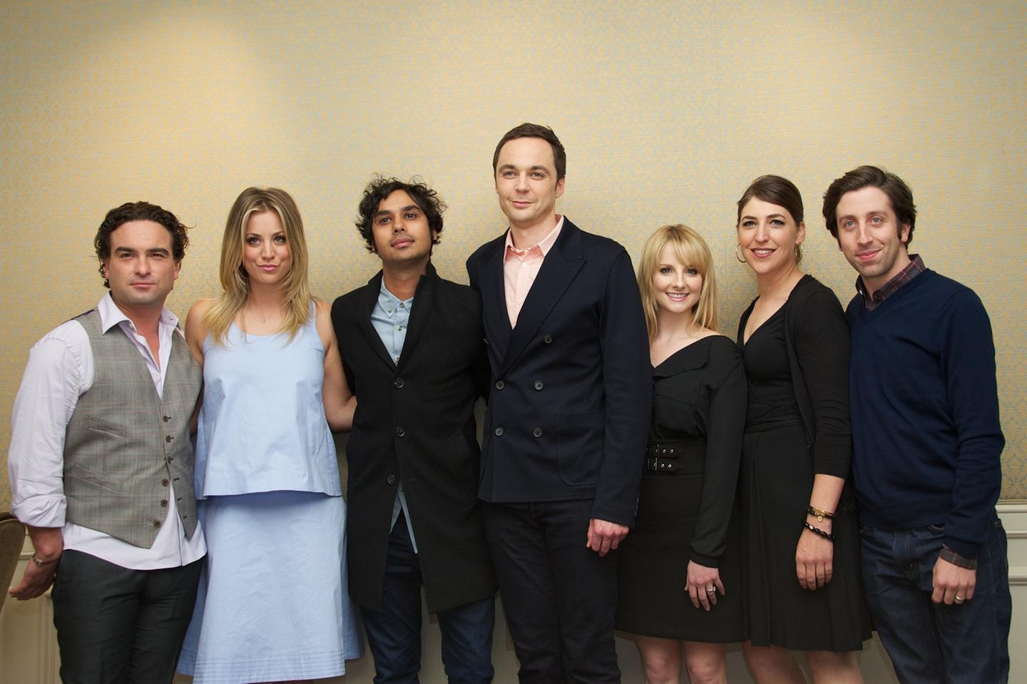 Feierten von 2007 bis 2019 Erfolge mit "The Big Bang Theory": Johnny Galecki, Kaley Cuoco, Kunal Nayyar, Jim Parsons, Melissa Rauch, Mayim Bialik und Simon Helberg
