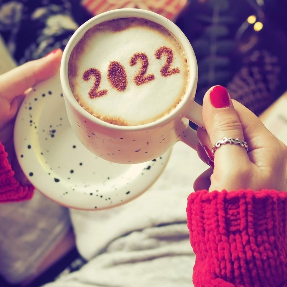 Milchschaum zeigt eine 2022