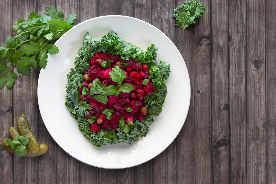 Salat mit Grünkohl und Rote Bete: Diese 5 Wintergemüse-Sorten sind besonders gesund