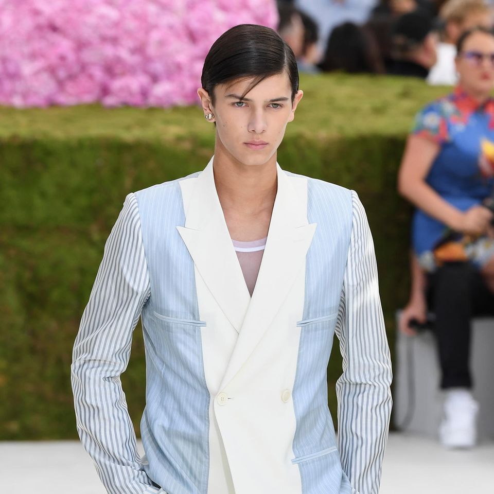 Prinz Nikolai lief für Dior auf der Pariser Fashionweek 2018.