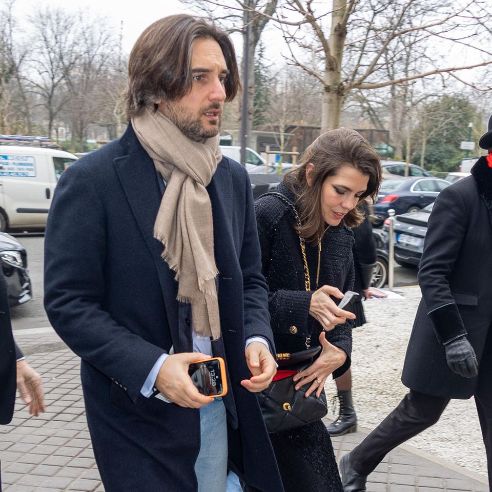 Dimitri Rassam und Charlotte Casiraghi auf dem Weg zum Private Lunch von Chanel